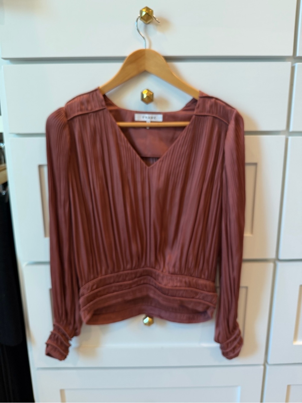FRAME Rosewood Pleated V-Neck Blouse